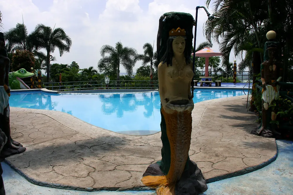 Hotel Paradise Ranch Eco Tourism Park Mabalacat