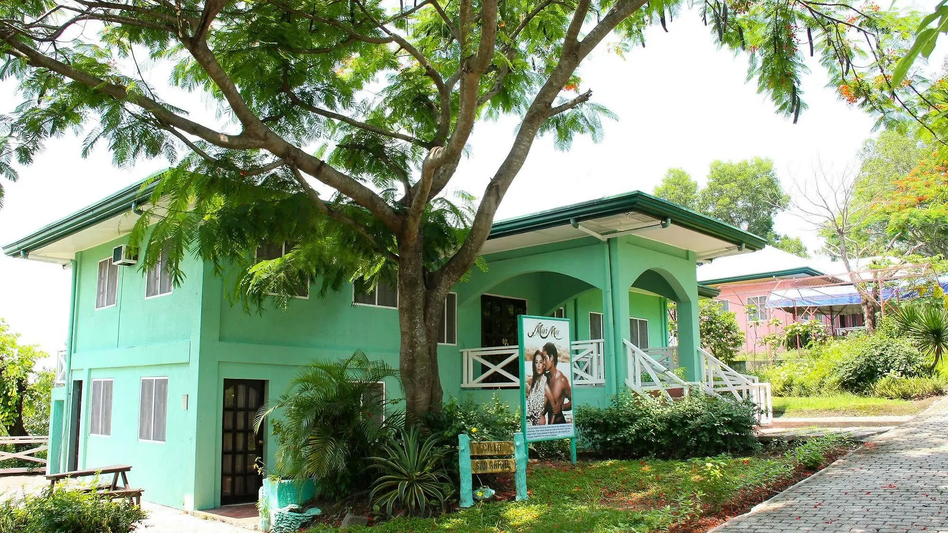 Hotel Paradise Ranch Eco Tourism Park Mabalacat
