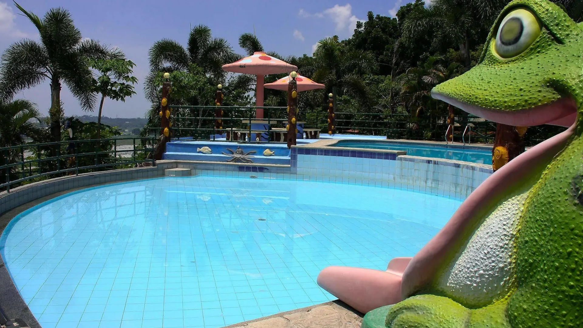 Paradise Ranch Eco Tourism Park Mabalacat Hotel